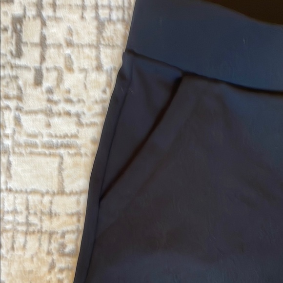 Woman's Hi Rise Black Wide Leg Stretch Pants For Office or Casual - Picture 4 of 8